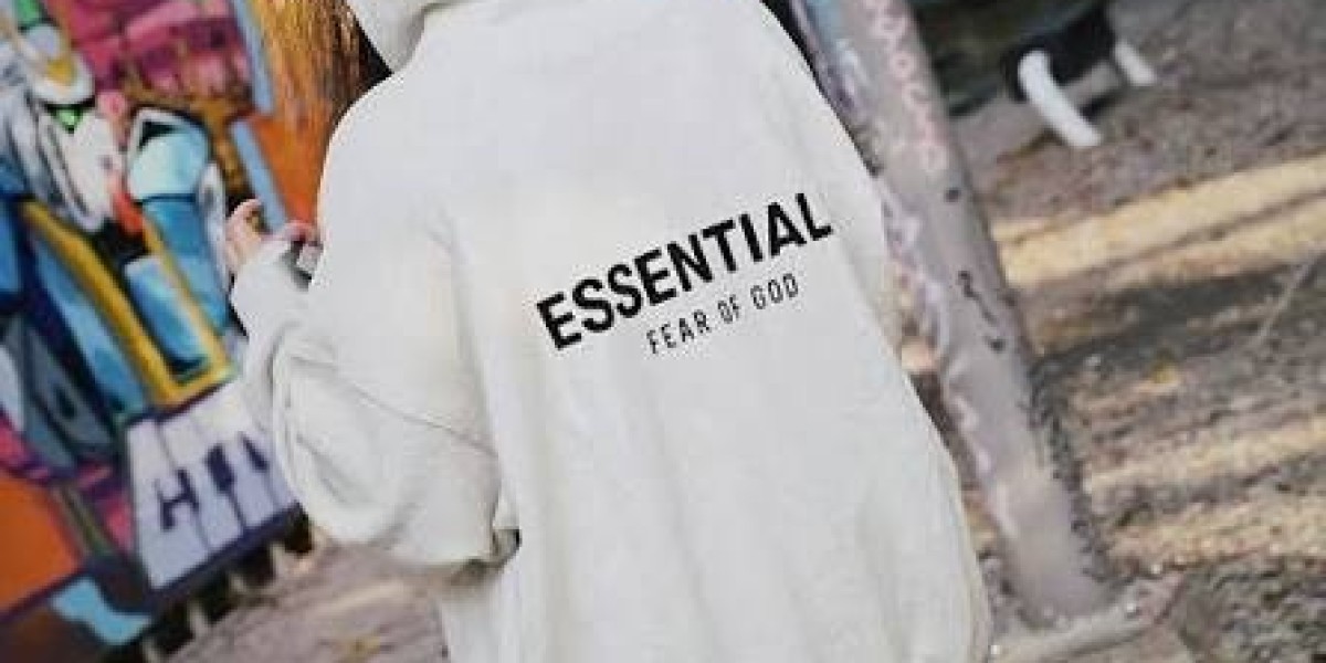 Essentials Hoodie: A Complete Guide to US Streetwear Style