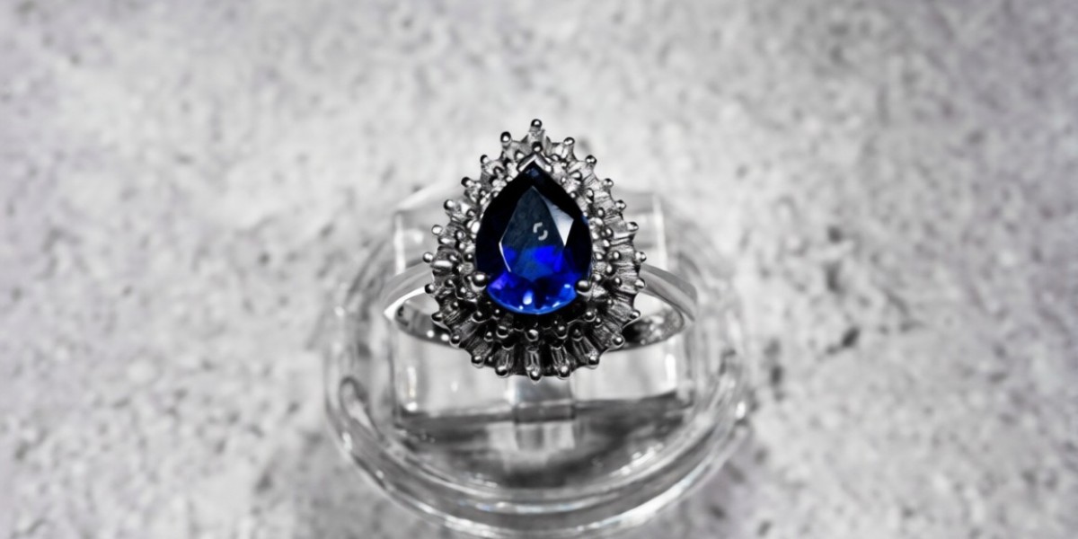 Pear Cut Engagement Rings: Why Are They a Popular Choice?